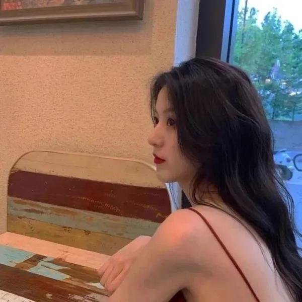 后天美女
